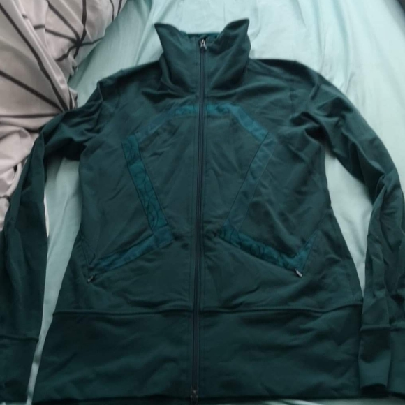 Dark Green Lululemon thin sweater - Picture 2 of 2